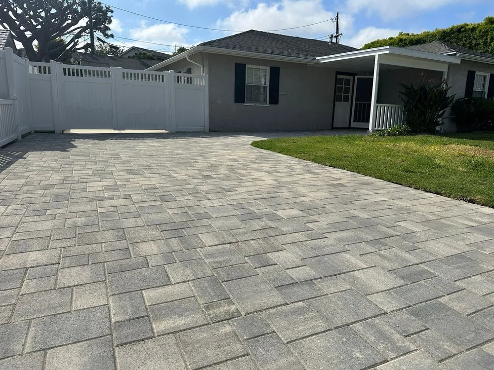 Emergency flat roof repair with free inspection across San Fernando Valley, CA - Dreamliner Construction