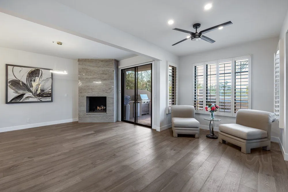 Reliable shingle roofing service experts serving San Fernando Valley, CA - Dreamliner Construction