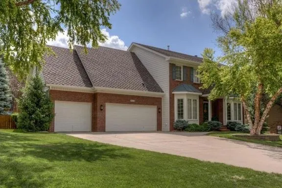 Slide of Drey Roofing