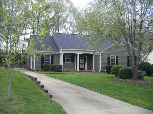 Slide of DR&G Roofing