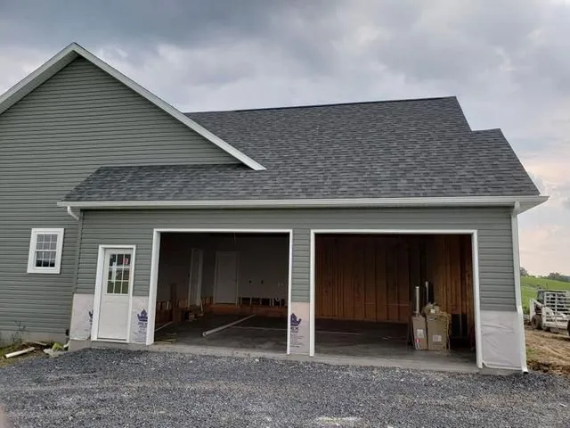 Reliable residential roofing service experts serving Richfield, PA - Drip Free Seamless Gutters