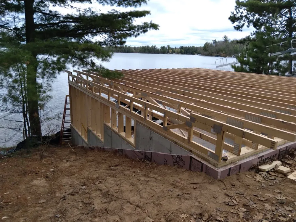 Licensed residential roofing service in Lake Tomahawk, WI - DRM Builders
