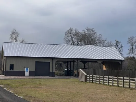 DR's Roofing & Sheet Metal