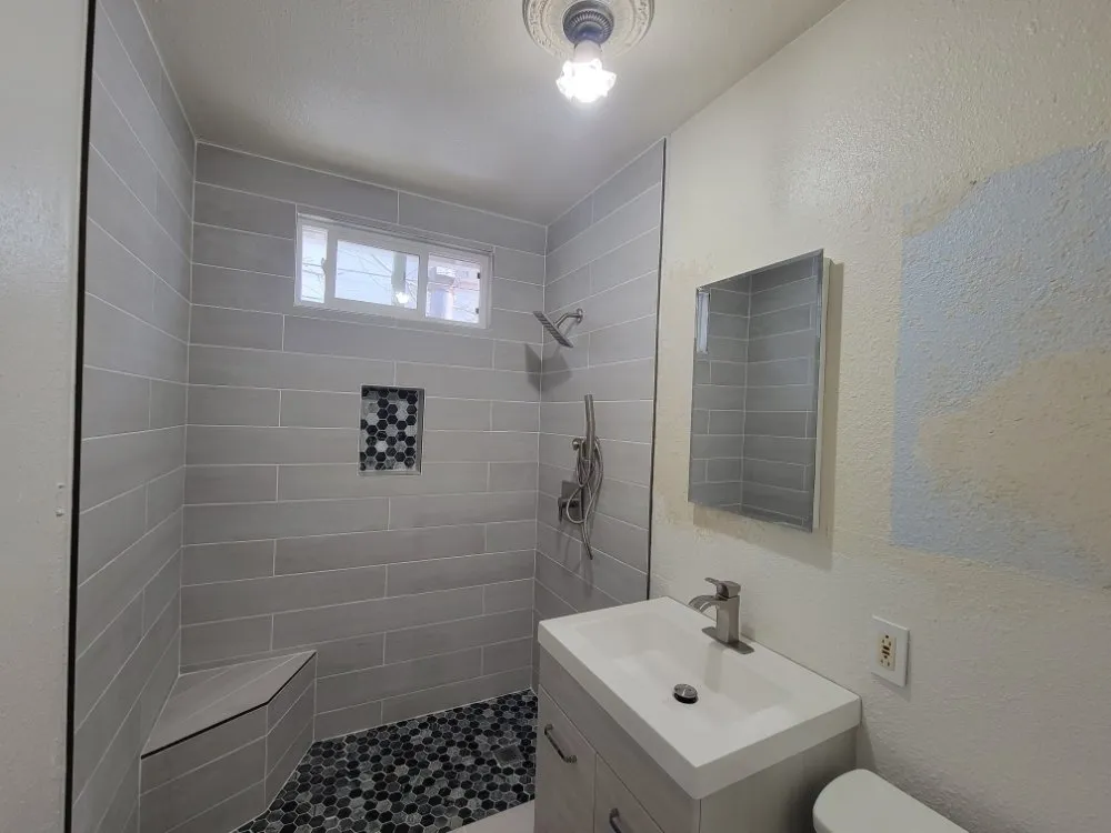 Slide of DRV REMODELING & CONSTRUCTION