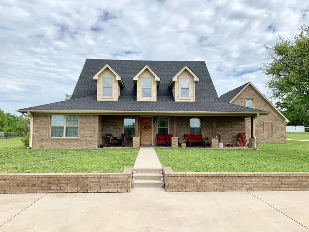 Slide of Dry Lake Roofing