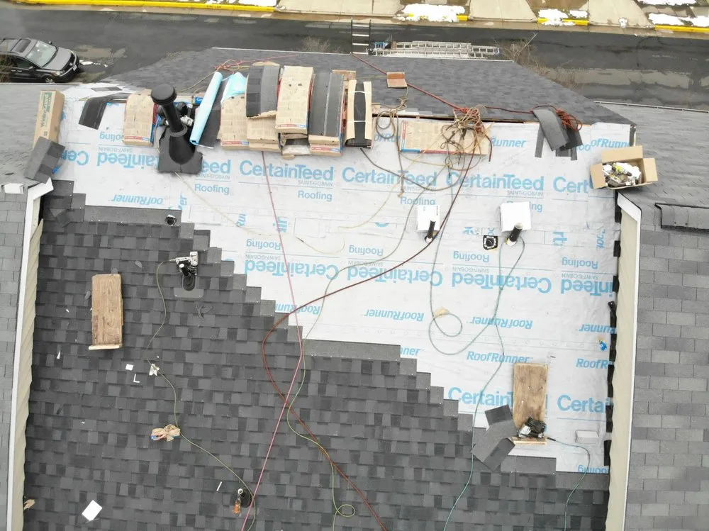 Slide of DryHome Roofing & Siding