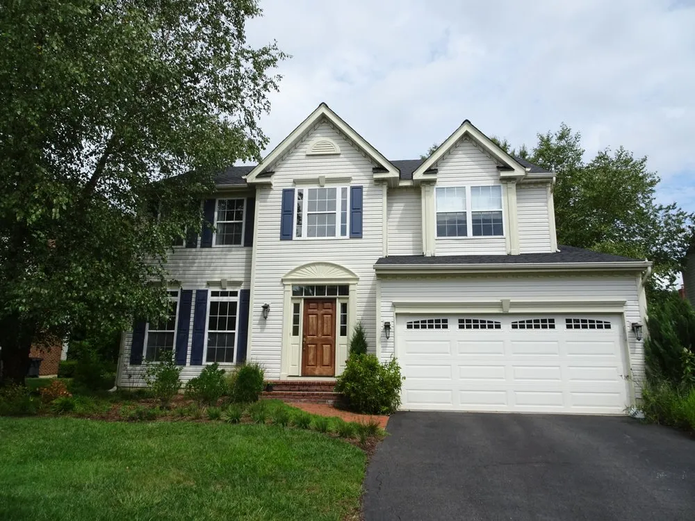 Slide of DryHome Roofing & Siding