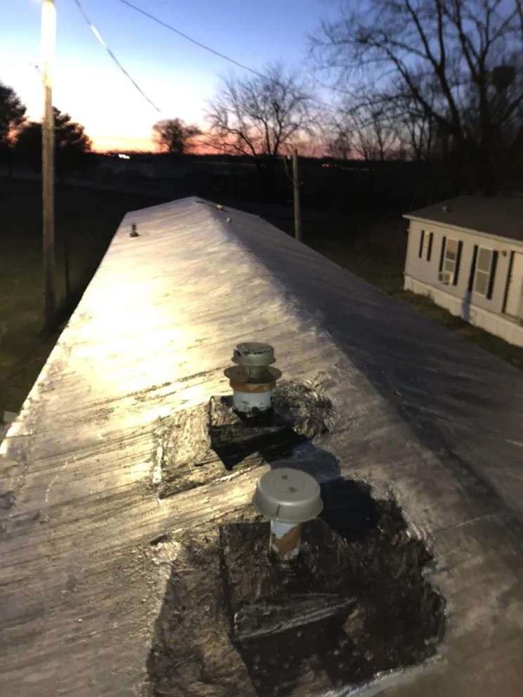 Slide of Drylanders Roofing & Tuckpointing