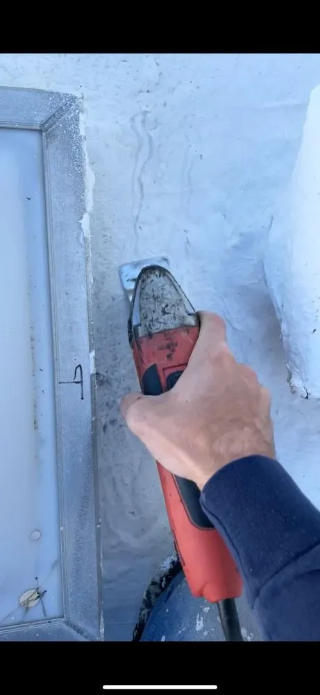 Slide of D’s Flat Roofing and Services