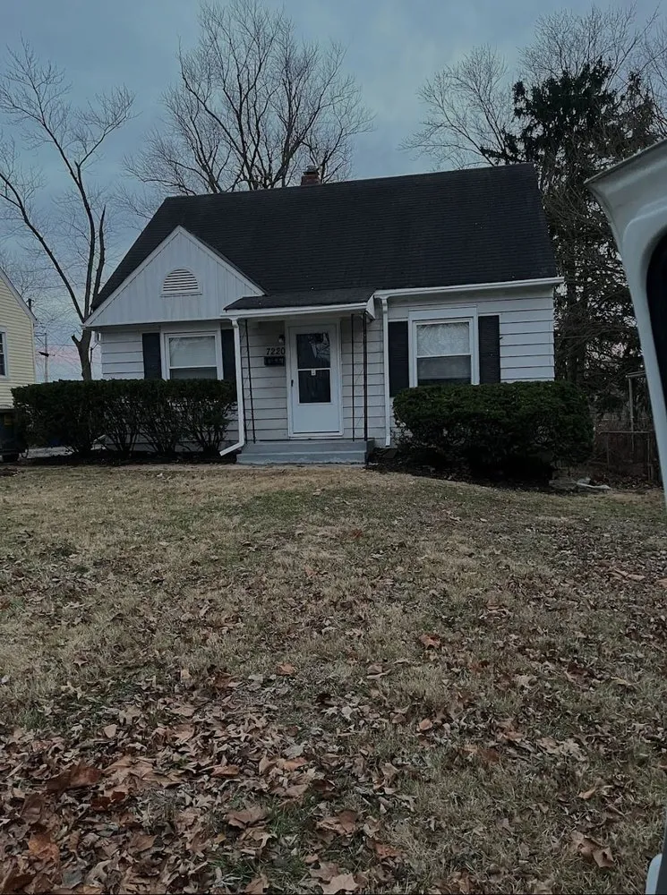 Slide of D's Home Solutions