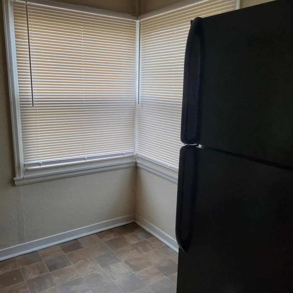 Slide of D's Home Solutions