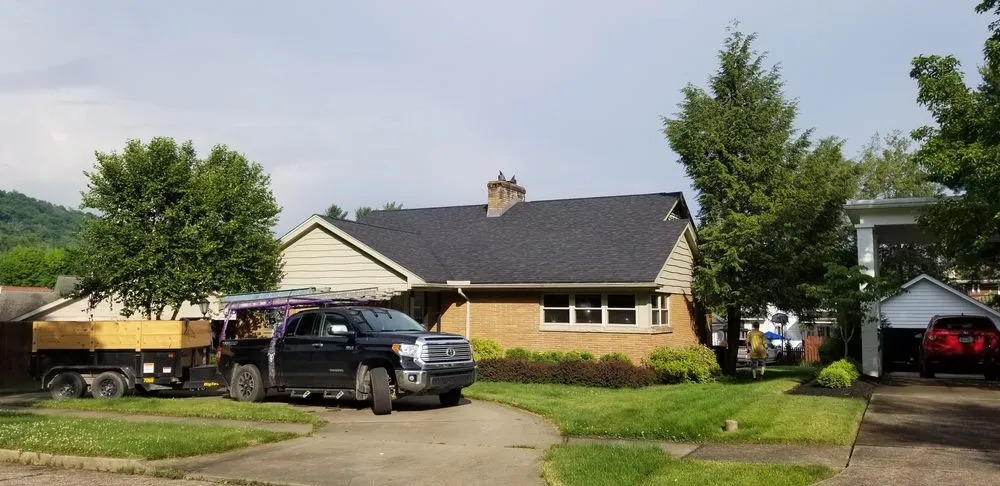 Slide of D&S Roofing