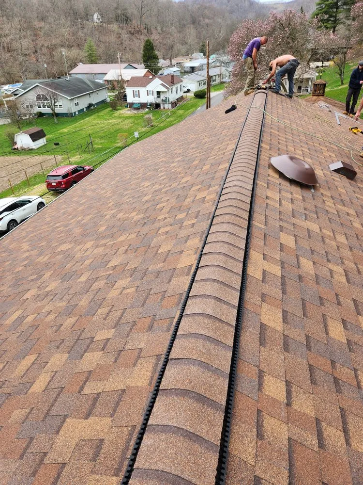 Slide of D&S Roofing