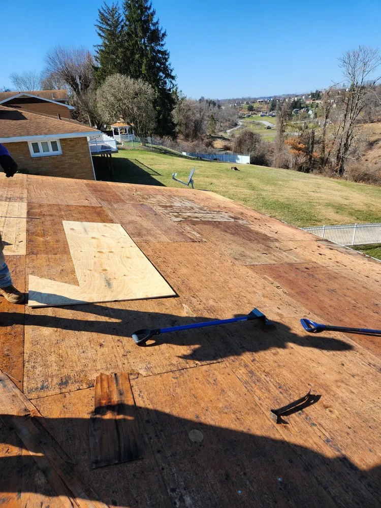 Slide of D&S Roofing