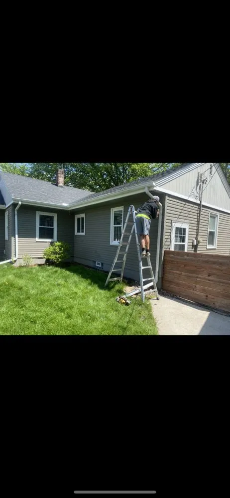 Reliable storm damage roof repair experts serving Cedar E Bethl, MN - Dsa Construction