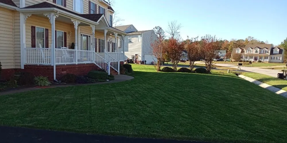 Licensed residential roofing service experts serving Chesterfield, VA - DSGB Construction