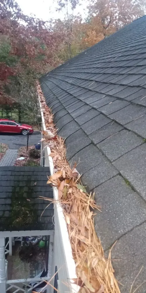 Emergency residential roofing service in Chesterfield, VA by DSGB Construction