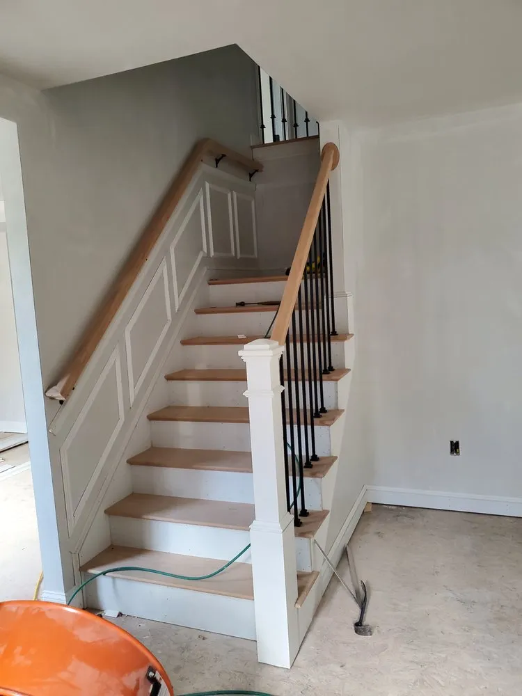 Slide of D&T Construction