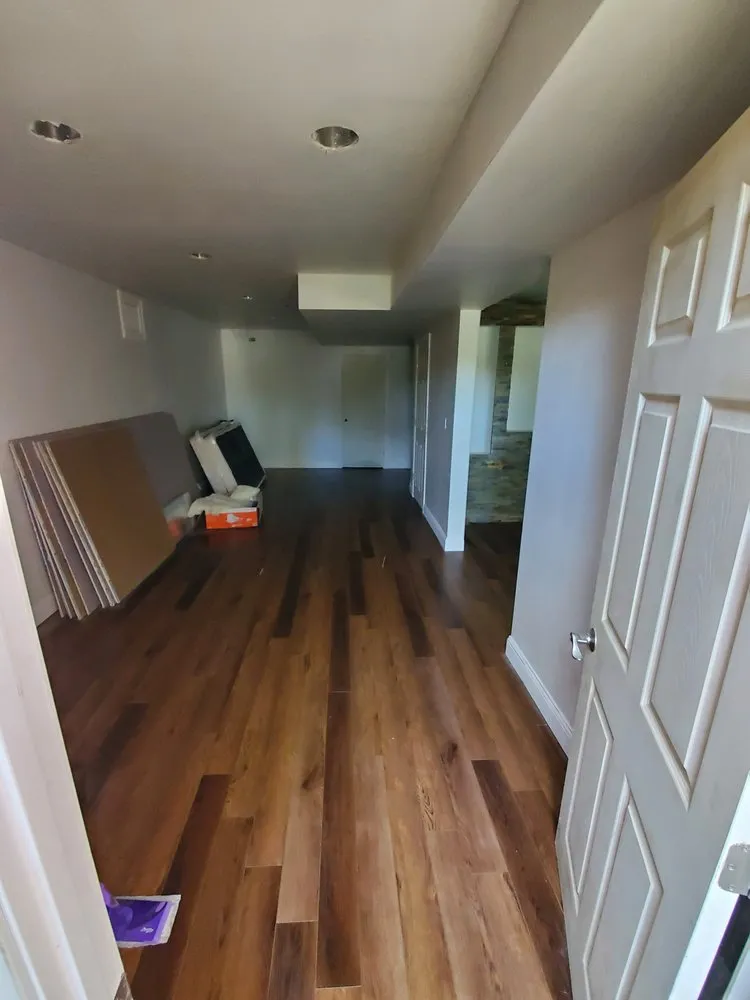 Slide of D&T Construction