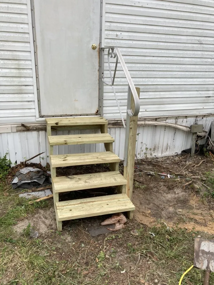 Slide of D&T Renovations