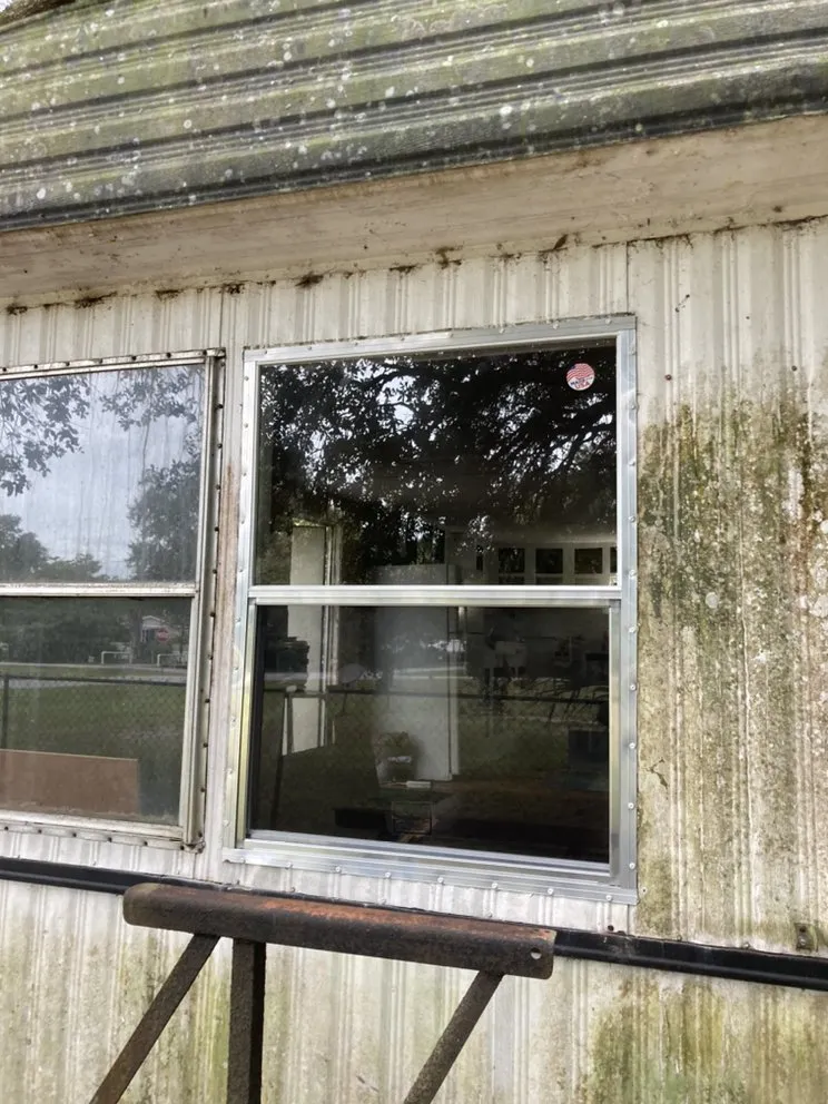 Slide of D&T Renovations