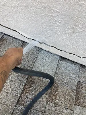 D&T Renovations Logo