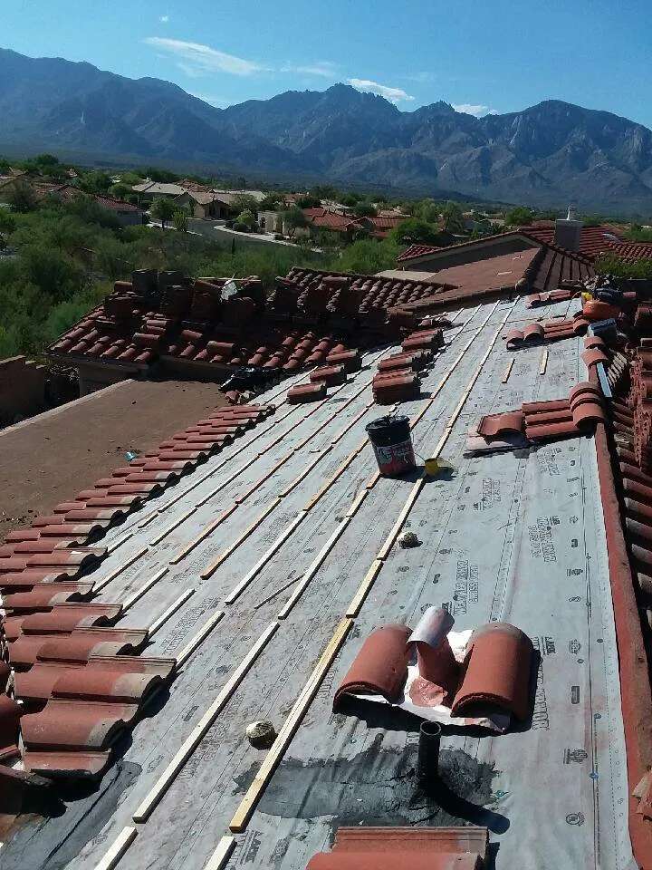 Slide of D&T Roofing and Waterproofing