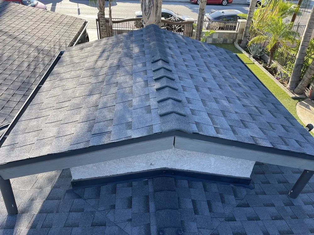 Slide of DT Roofing