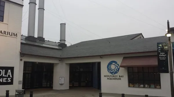 Du Bois Roofing Logo