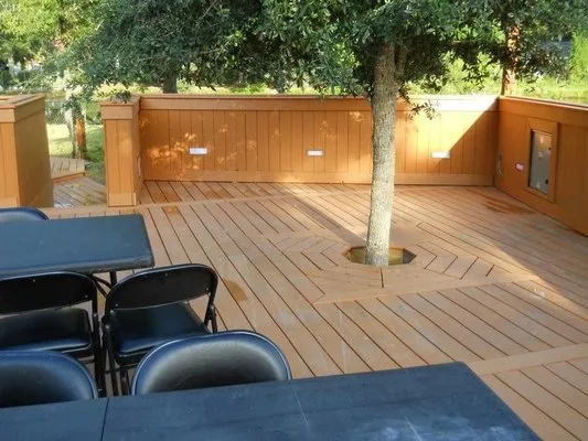 Ducote Roofing & Construction Logo