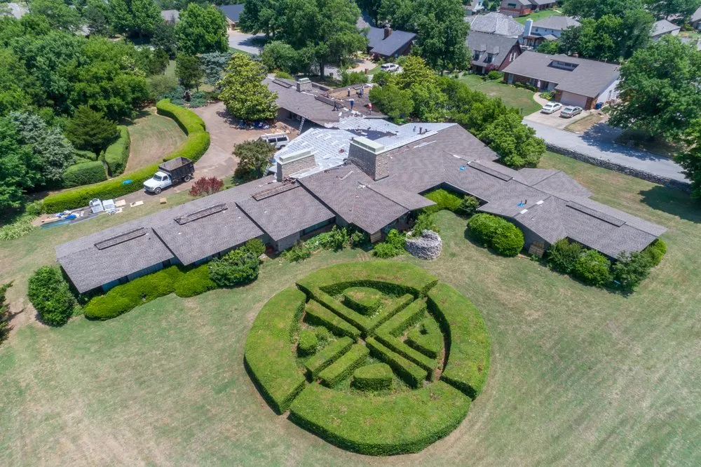 Slide of Dukes Roofing