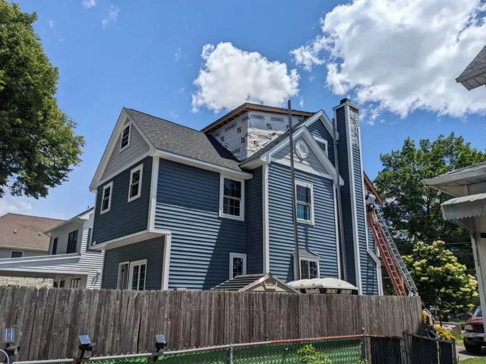 Slide of Dun-Rite Siding & Roofing