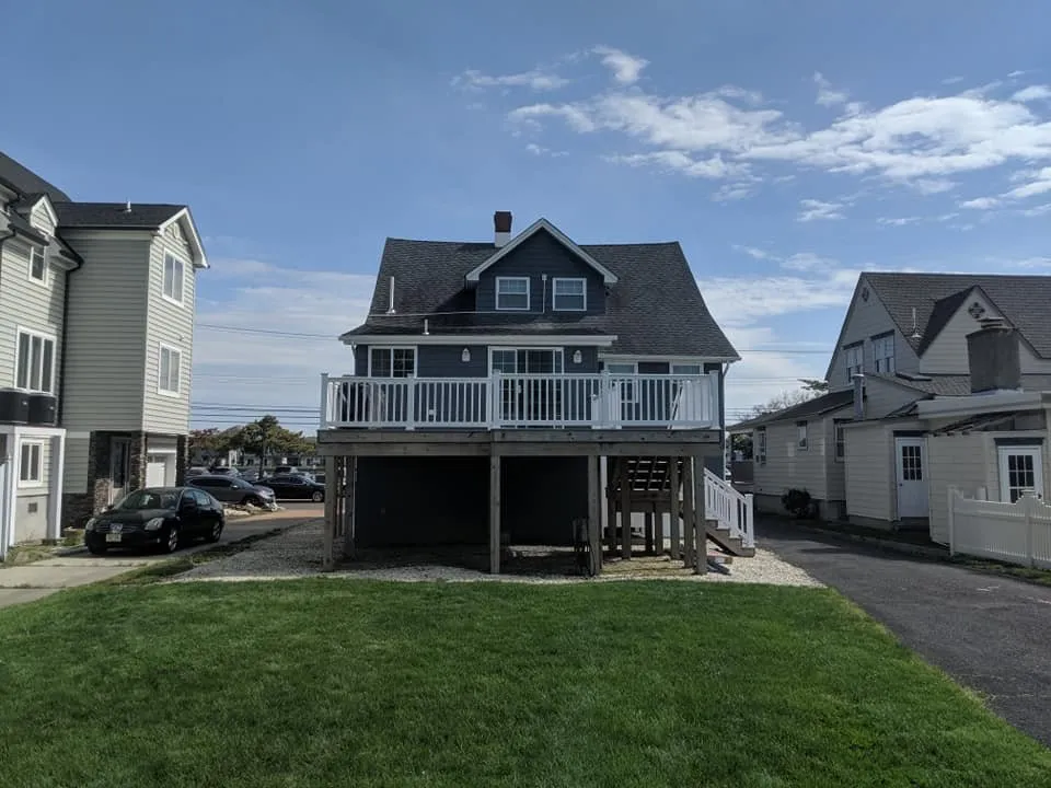 Slide of Dun-Rite Siding & Roofing