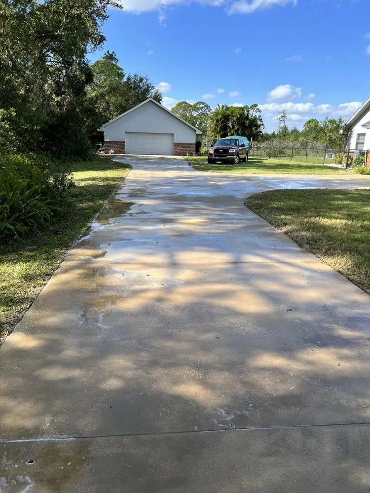 Slide of Duncan Roofing & Pressure Washing