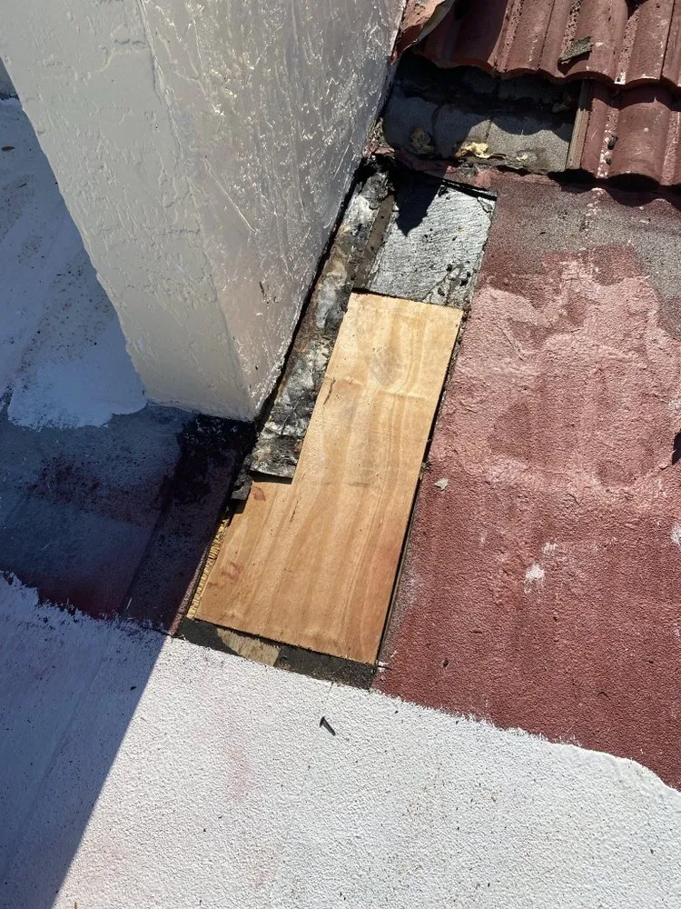 Slide of Duncan Roofing & Pressure Washing