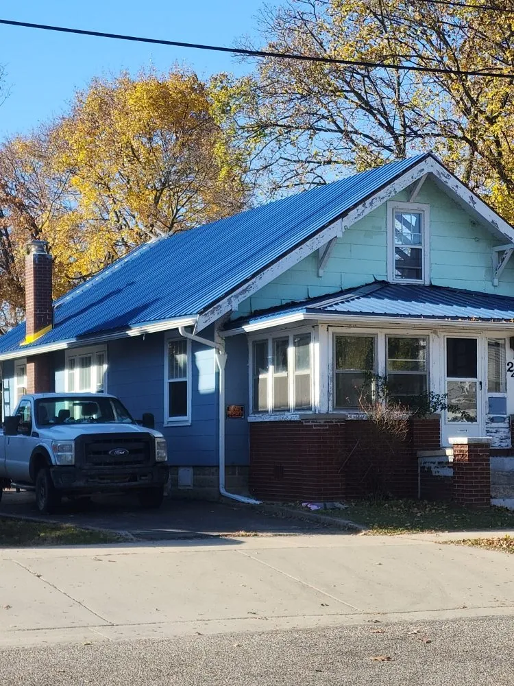 Trusted metal roofing installation experts serving Camden, MI - Dunn Right Roofing and Decks
