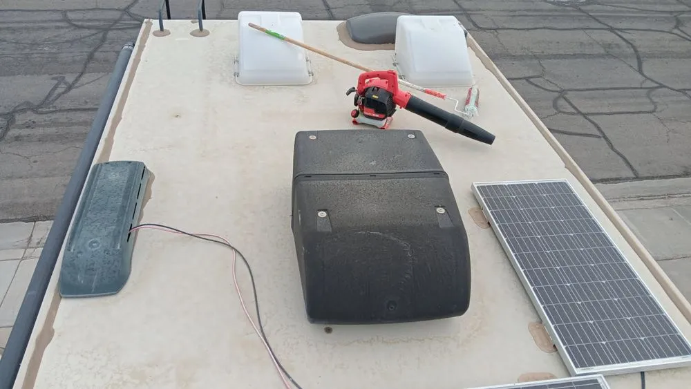 Slide of Dunn Rite Roofing and Coatings