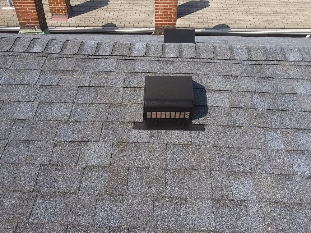 Emergency shingle roofing service experts serving St. Louis, MO - Duran & Sons Roofing