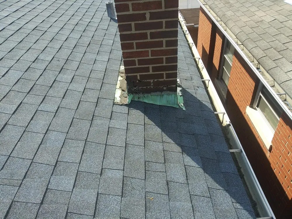 Top-rated roof leak repair for homes in St. Louis, MO by Duran & Sons Roofing