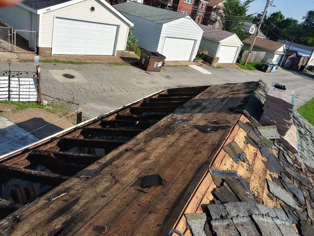 Trusted roof replacement for homes across St. Louis, MO - Duran & Sons Roofing