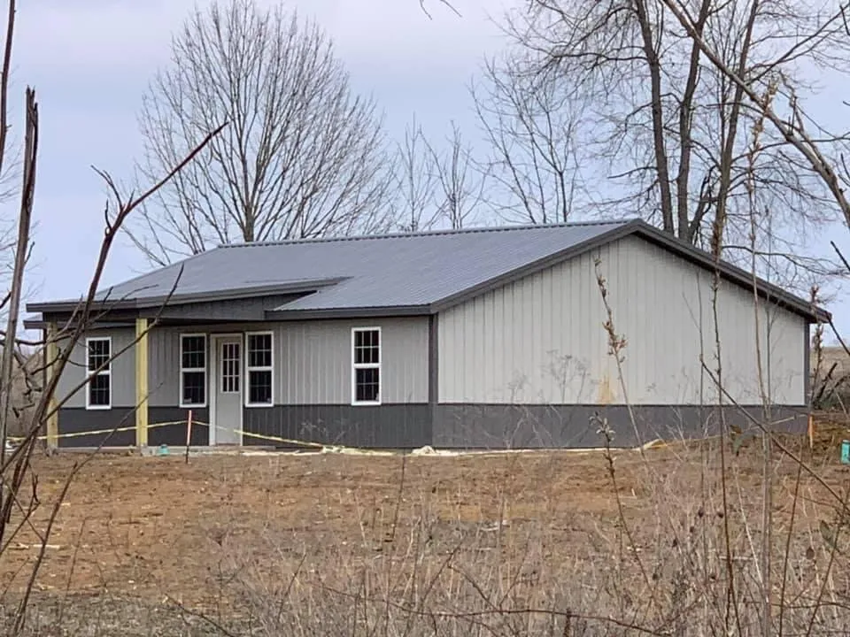 Trusted roof replacement for homes in Pekin, IN by Dutch Creek Construction