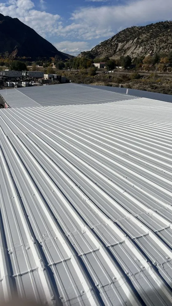 Slide of Dutchland Roofing