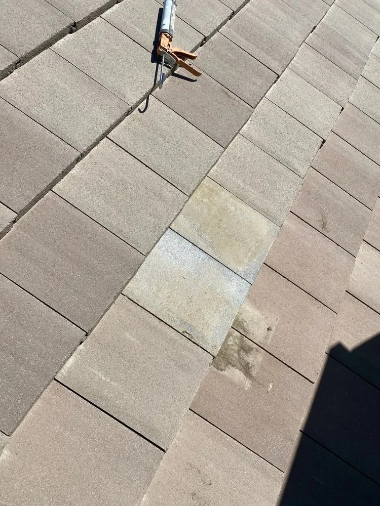 Slide of Dutchmen Construction