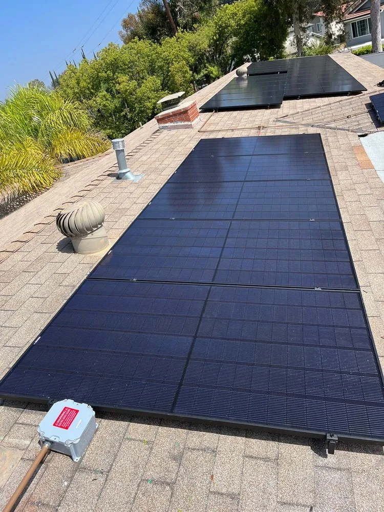 Slide of Dutchmen Construction