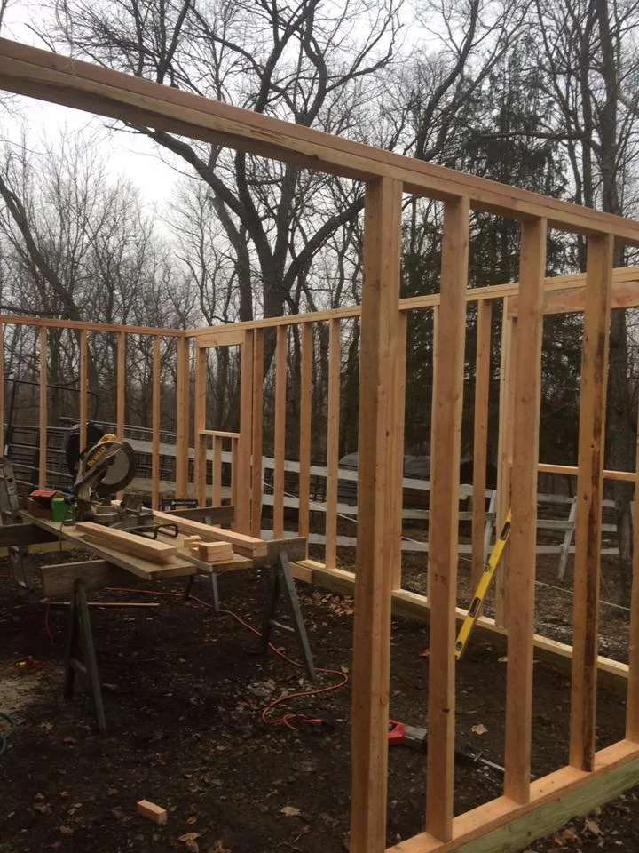 Slide of Dutchmen Construction