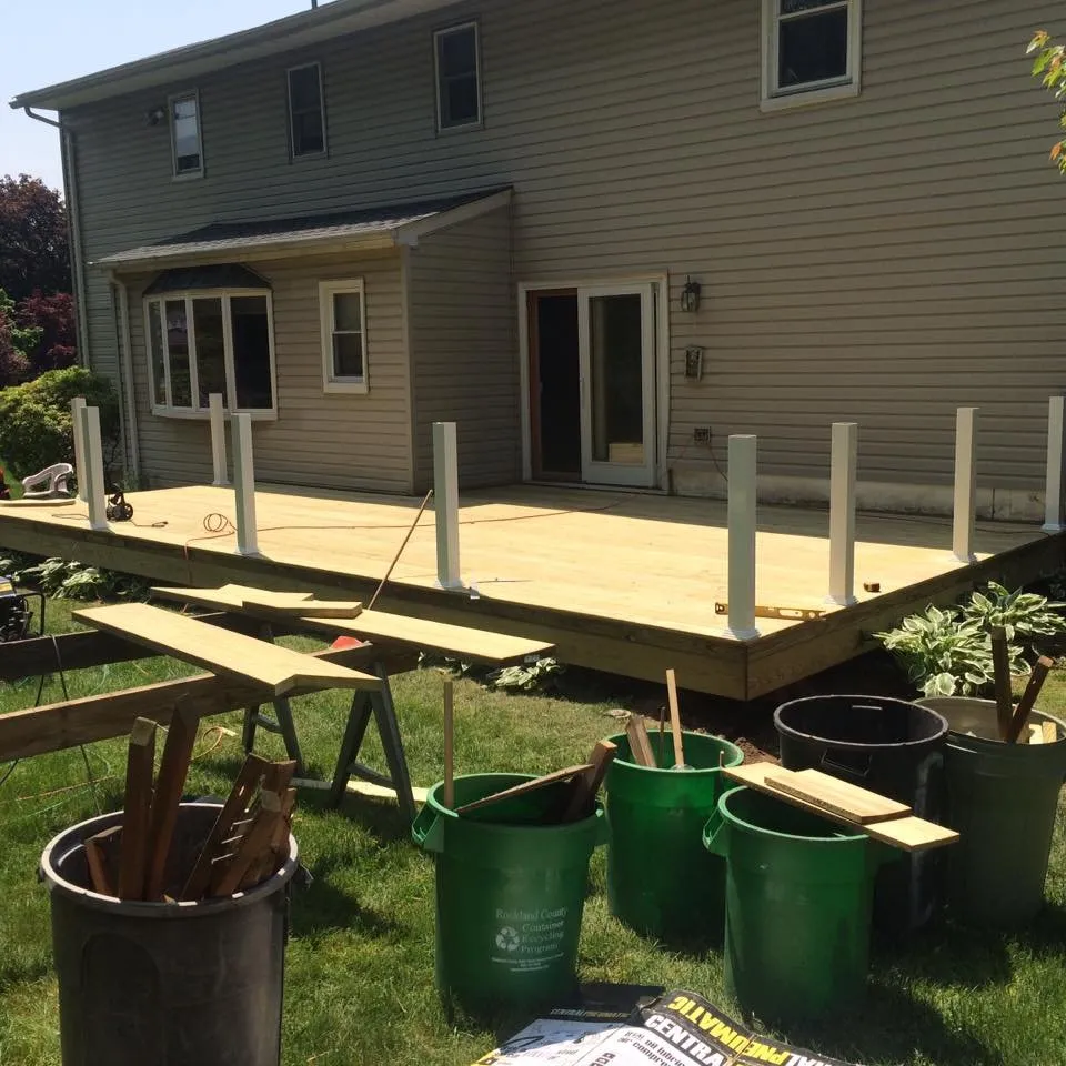 Slide of Dutchmen Construction