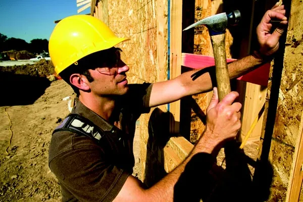 Duwa Construction & Roofing Logo