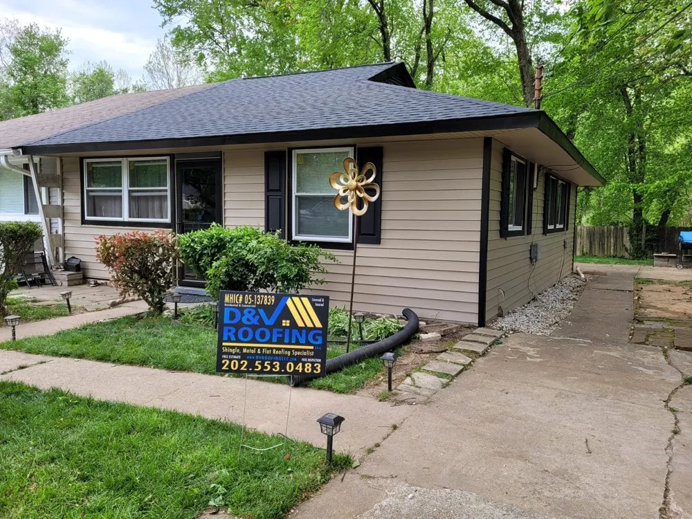 Slide of D&V Roofing