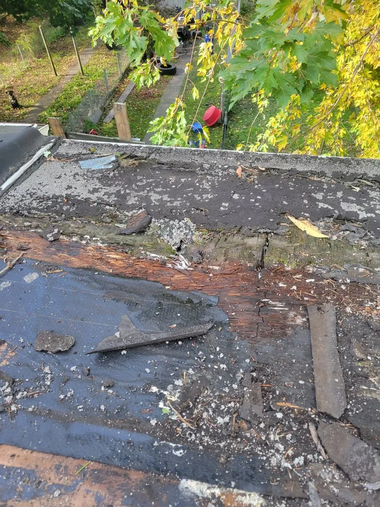 Slide of DVC Dan Velazquez Contracting