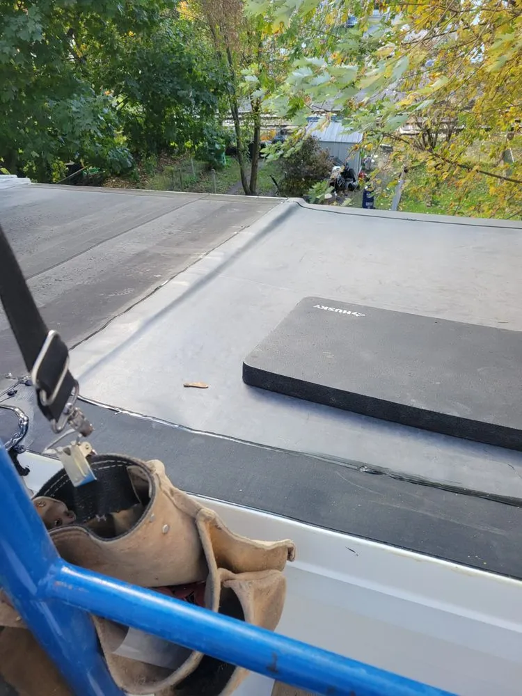 Slide of DVC Dan Velazquez Contracting